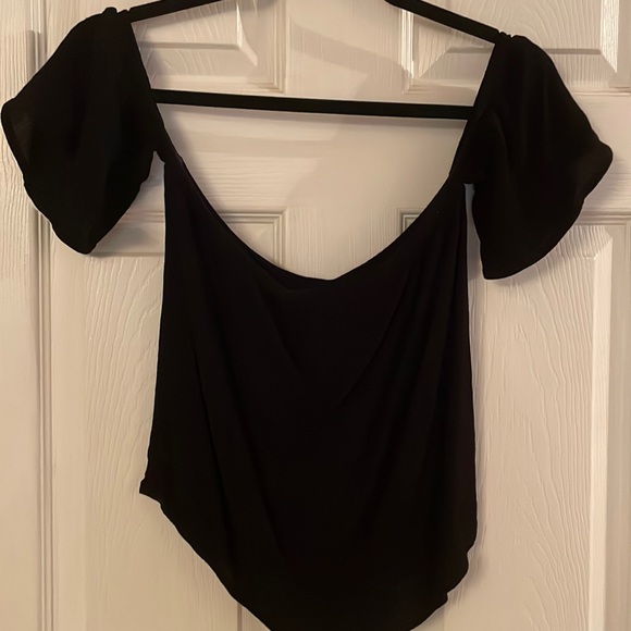 Black off the shoulder top - Picture 1 of 3